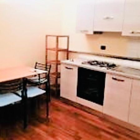 Bilocale Zona Centro Apartment Milan Luaran gambar