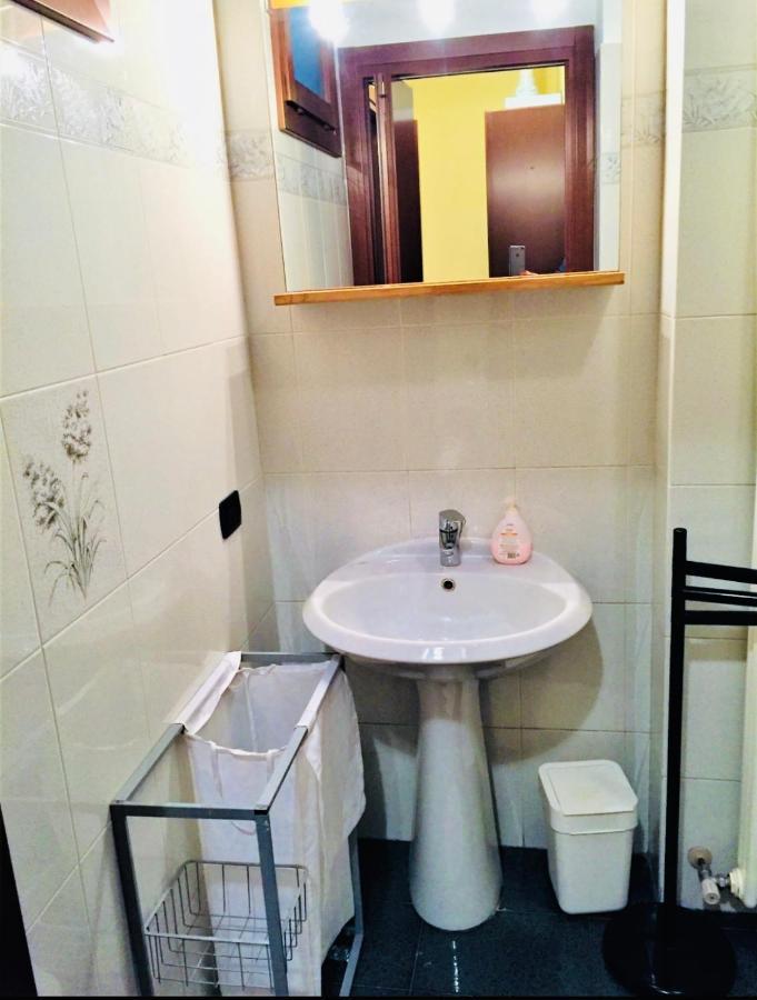 Bilocale Zona Centro Apartment Milan Luaran gambar
