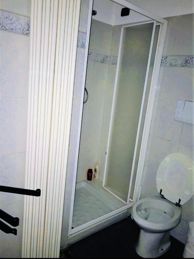 Bilocale Zona Centro Apartment Milan Luaran gambar