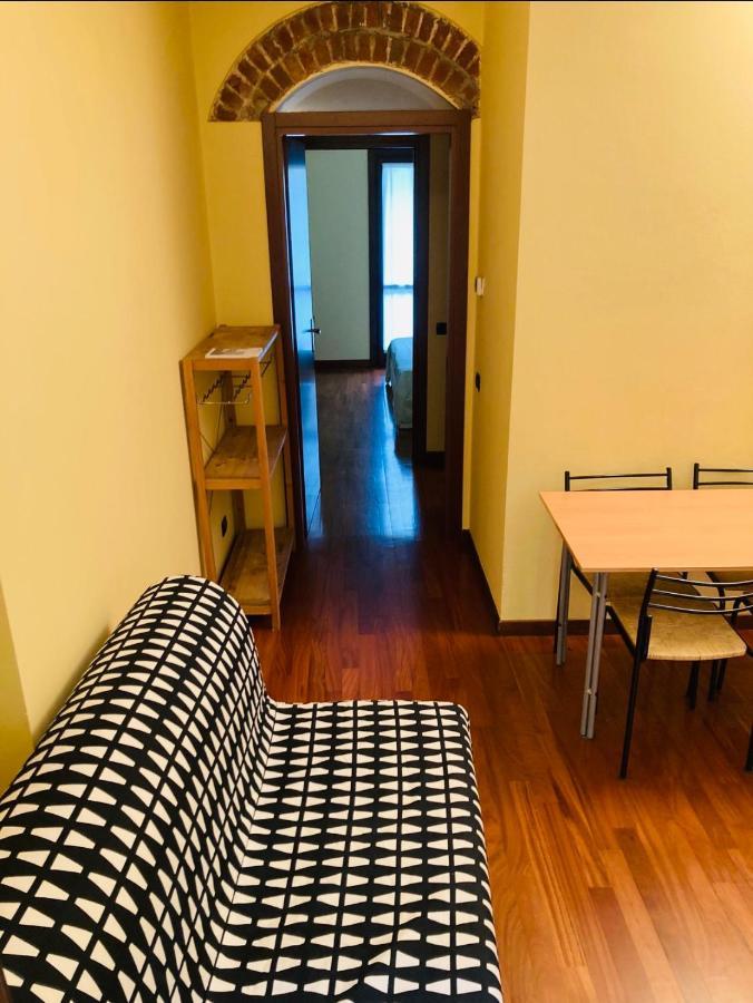 Bilocale Zona Centro Apartment Milan Luaran gambar